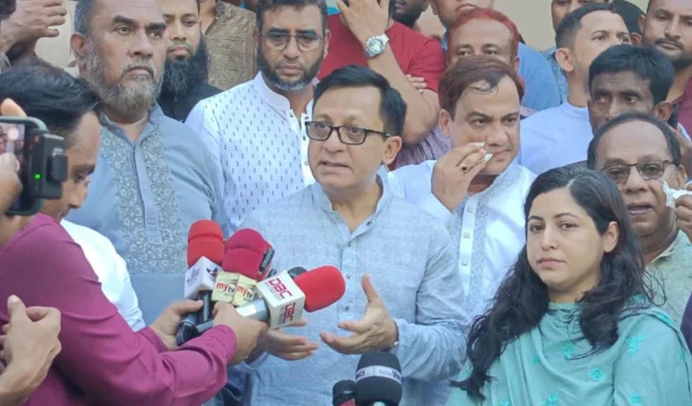 বাজার তদারকিতে এবার কৃত্রিম বুদ্ধিমত্তা! ৩০ পণ্যের দাম নিয়ন্ত্রণে সরকার কী পরিকল্পনা করছে?