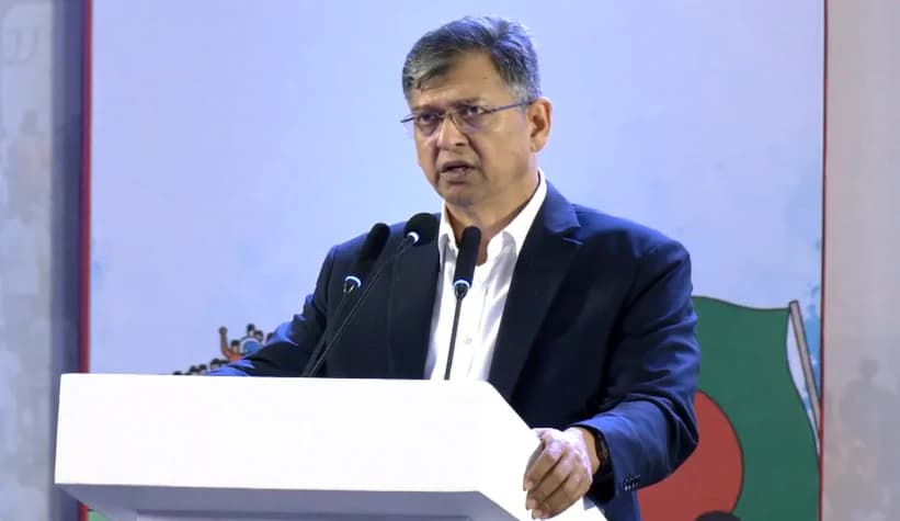 সন্ত্রাসী কর্মকাণ্ডের দায়ে আওয়ামী লীগকে বিচারের কাঠগড়ায় দাঁড় করানোর প্রক্রিয়া চলছে: স্বরাষ্ট্রমন্ত্রী