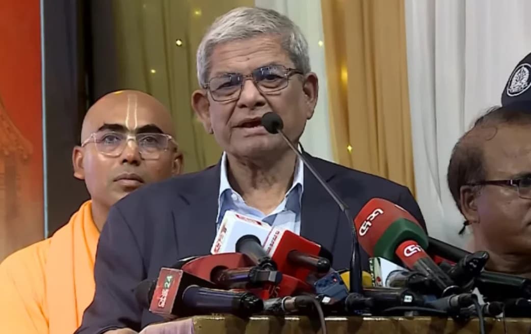 প্রচণ্ড গরমে রথযাত্রার অনুষ্ঠানে অসুস্থ হয়ে পড়লেন মির্জা ফখরুল, দ্রুত নেওয়া হয় বাসায়