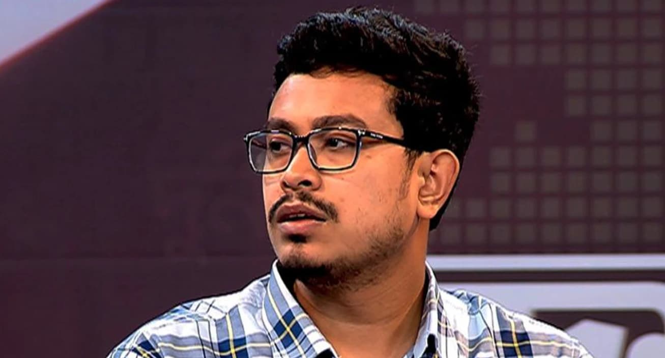 ‘ছাত্রলীগ বিদায় পাওয়ার দিনই নিশ্চিত হয়েছিল হাসিনার পতন’—ঢাবিতে গর্জে উঠলেন ডাকসু ভিপি