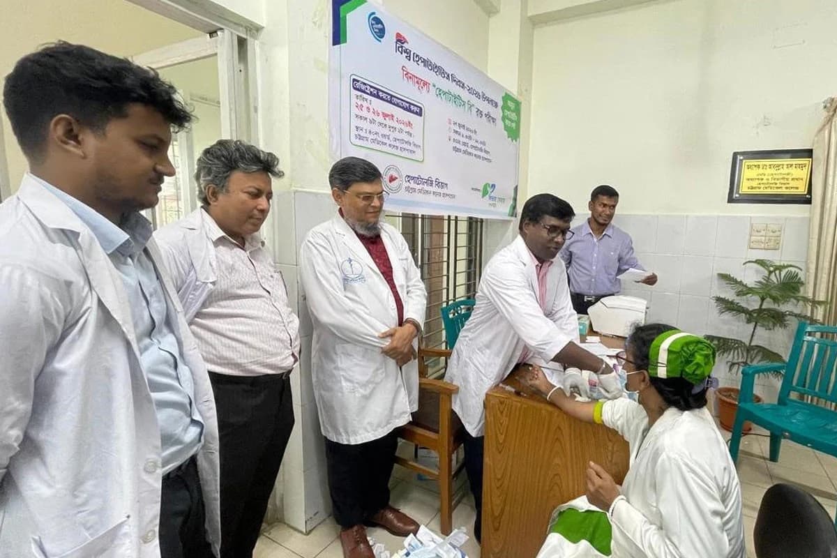 ২০ থেকে ৪০ বছর বয়সীদের গ্রাস করছে হেপাটাইটিস, বিপন্ন হচ্ছে দেশের কর্মক্ষম তরুণ প্রজন্ম