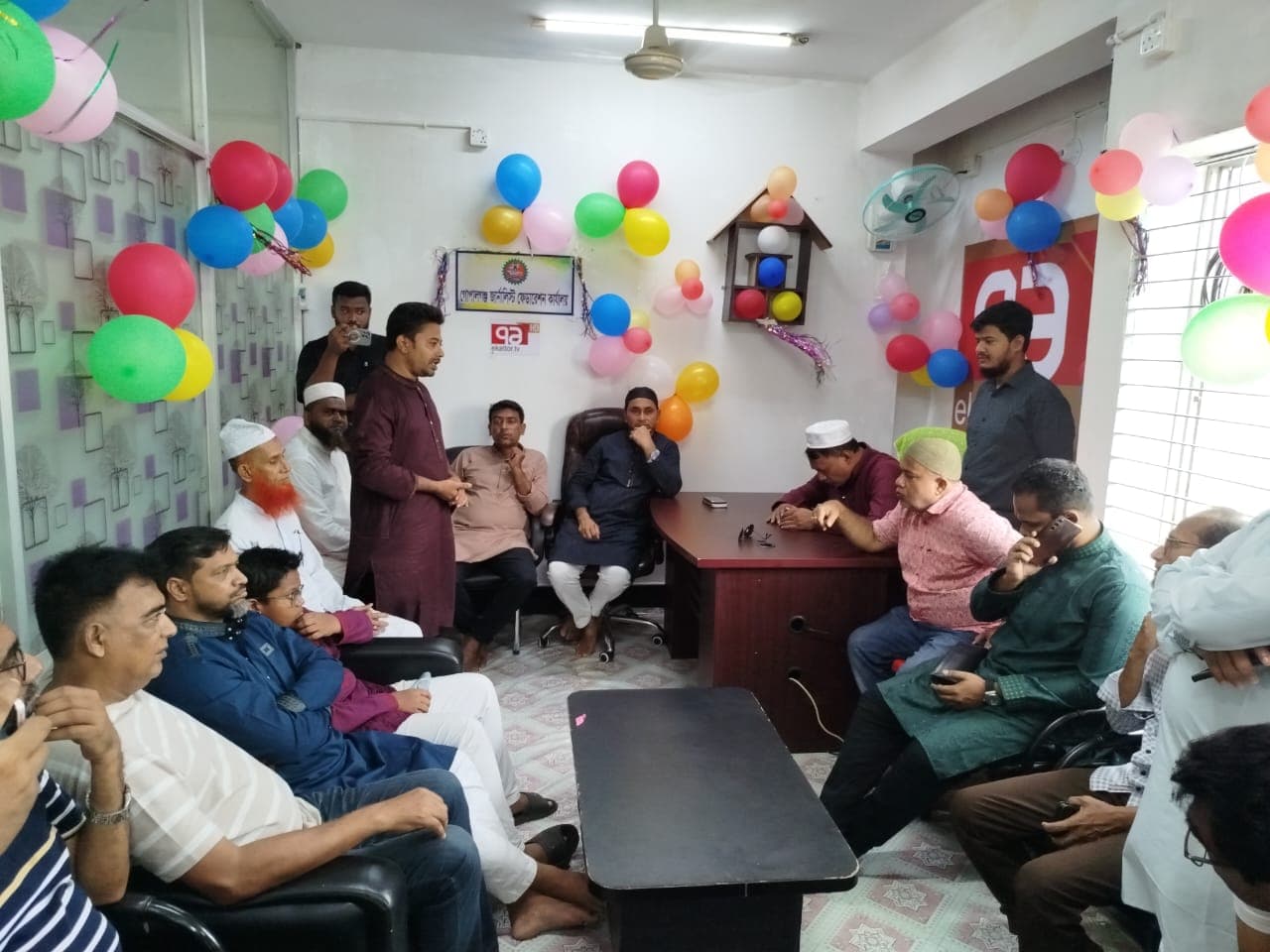 গোপালগঞ্জে জেলা জার্নালিস্ট ফেডারেশনের কার্যালয় উদ্বোধন সাংবাদিকদের ঐক্য ও পেশাগত উন্নয়নে পাশে থাকার আশ্বাস এমপি ডা. কে এম বাবরের