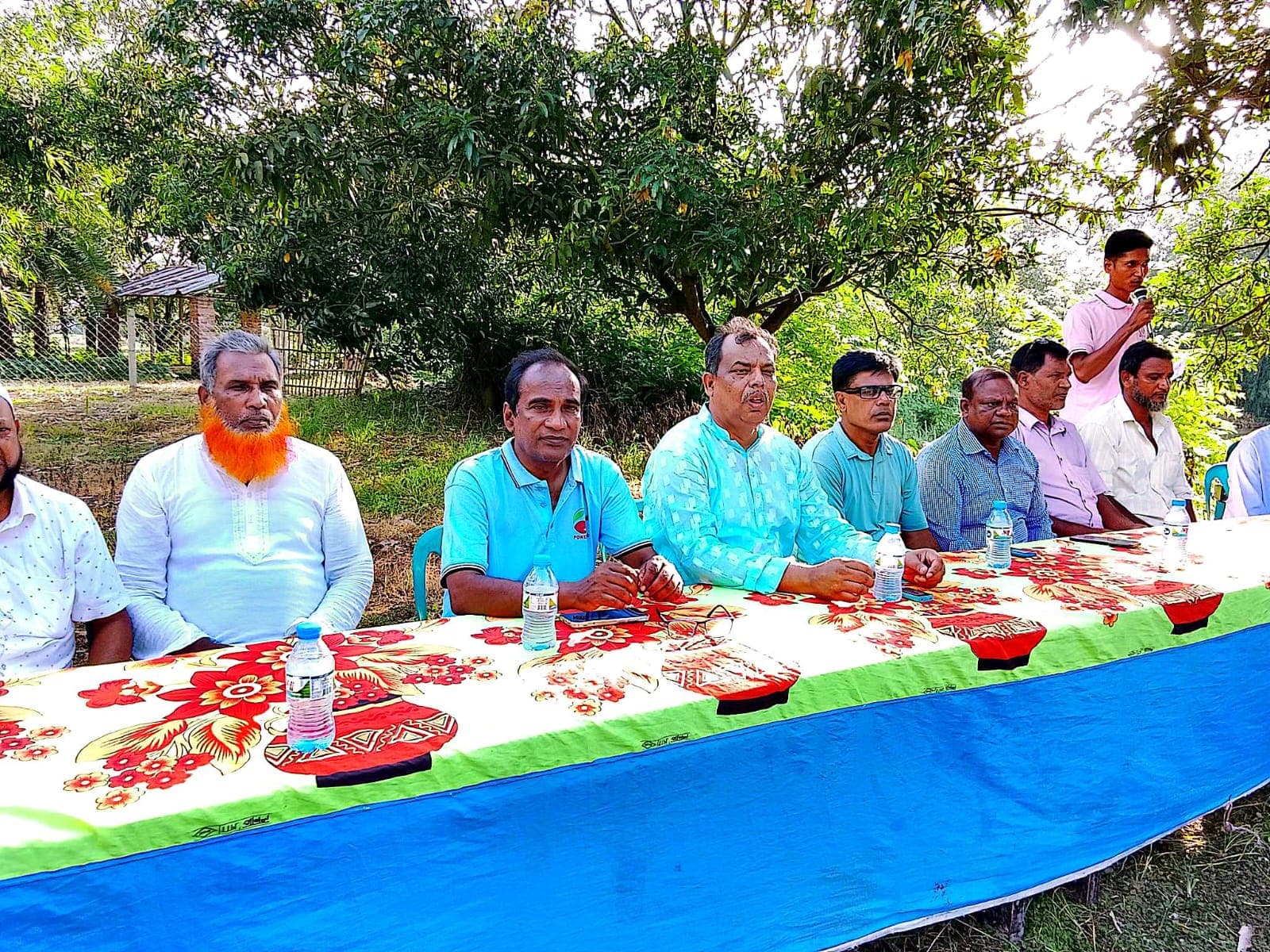 নাচোলে ঈদগাহ্ ও গোরস্থান পূর্ণ-নির্মাণ কাজের উদ্বোধন