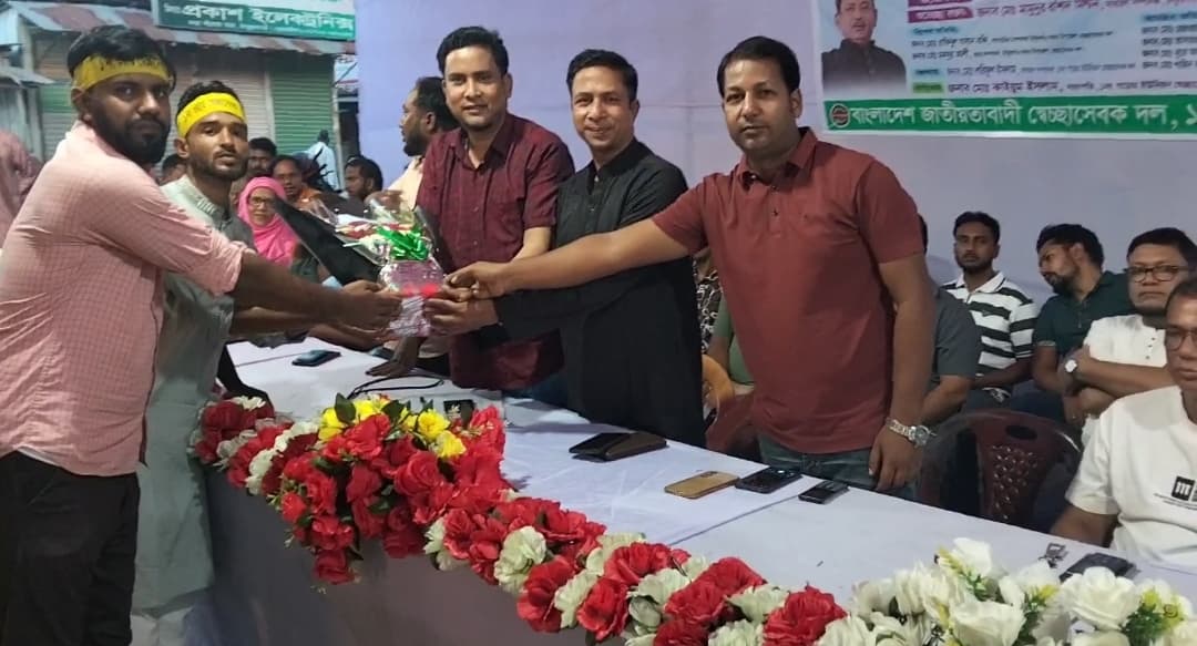 ঠাকুরগাঁওয়ের গড়েয়ায় স্বেচ্ছাসেবক দলের দ্বি-বার্ষিক সম্মেলন: তৃণমূল পর্যায়ে গতিশীল করার ডাক