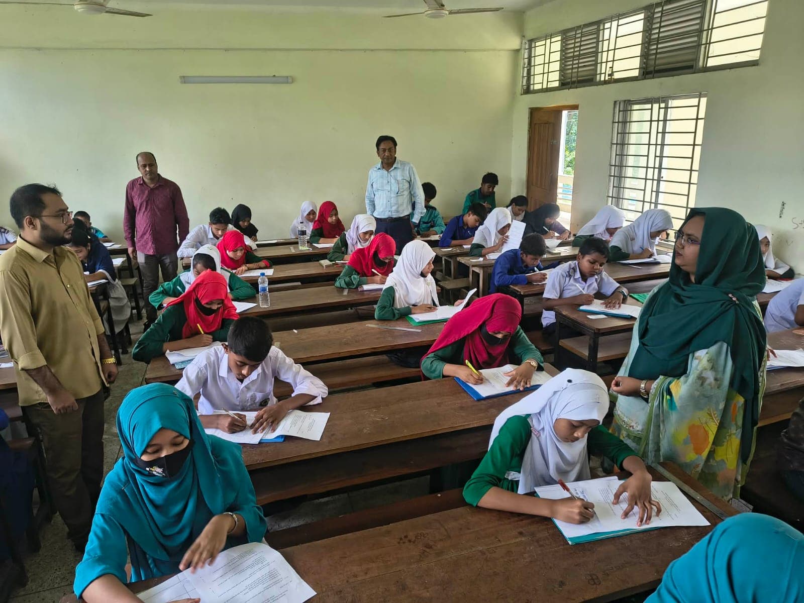 কমলনগরে গণিত অলিম্পিয়াড অনুষ্ঠিত, দুই গ্রুপেই গ্লোবাল স্কুল প্রথম ও তৃতীয়, দ্বিতীয় স্থানে মিল্লাত একাডেমি