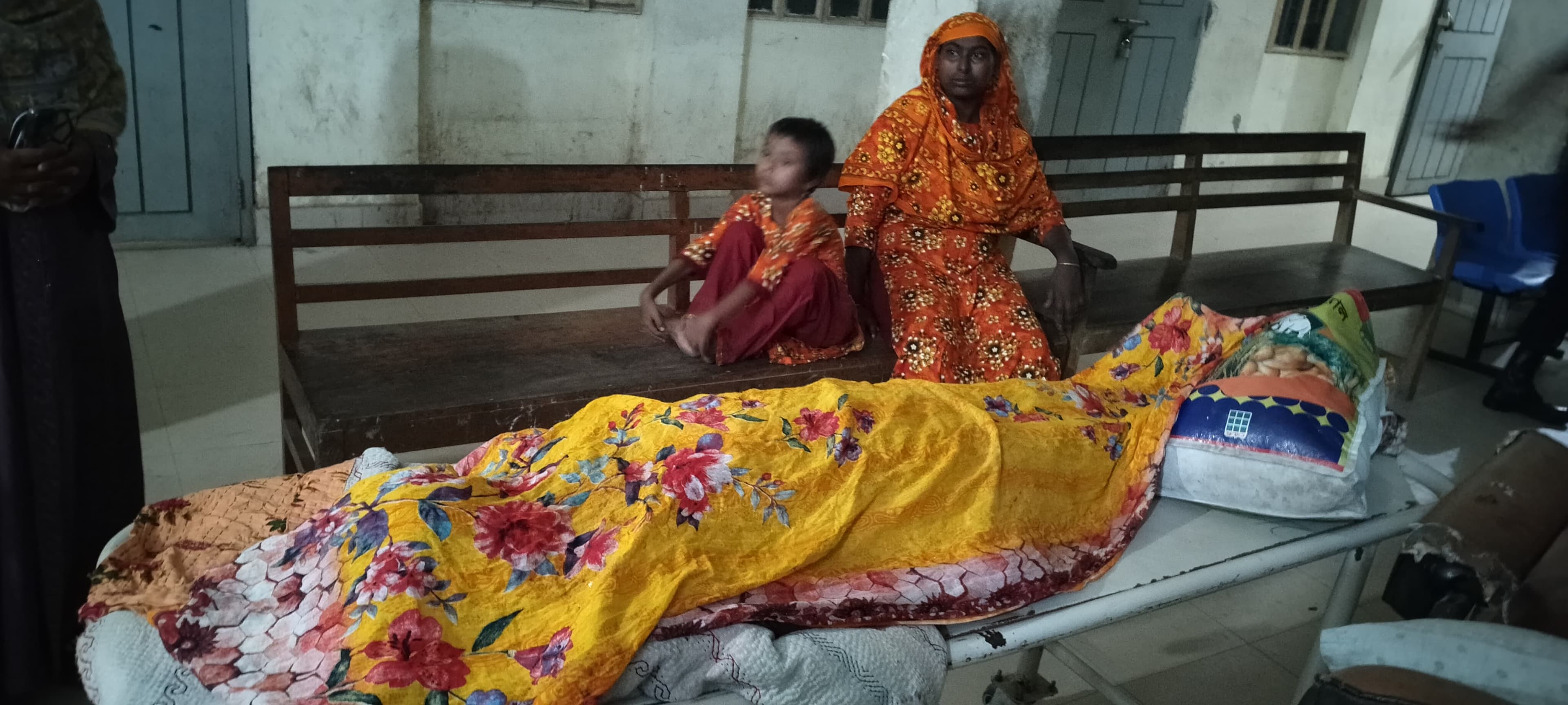 বকশীগঞ্জে ভুট্টা বোঝাই অটো ভ্যানের চাপায় কিশোরীর মৃত্যু।