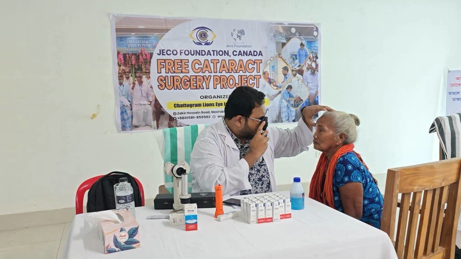 দুর্গম পাহাড়ে চিকিৎসার আলো—পানছড়িতে সেনাবাহিনীর বিনামূল্যে চক্ষু ক্যাম্প