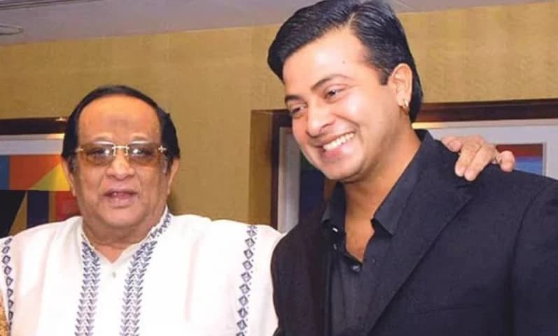 ‘মাথার ওপর ছায়ার মতো ছিলেন তিনি’, রাজ্জাককে স্মরণ করে আবেগঘন হলেন শাকিব খান