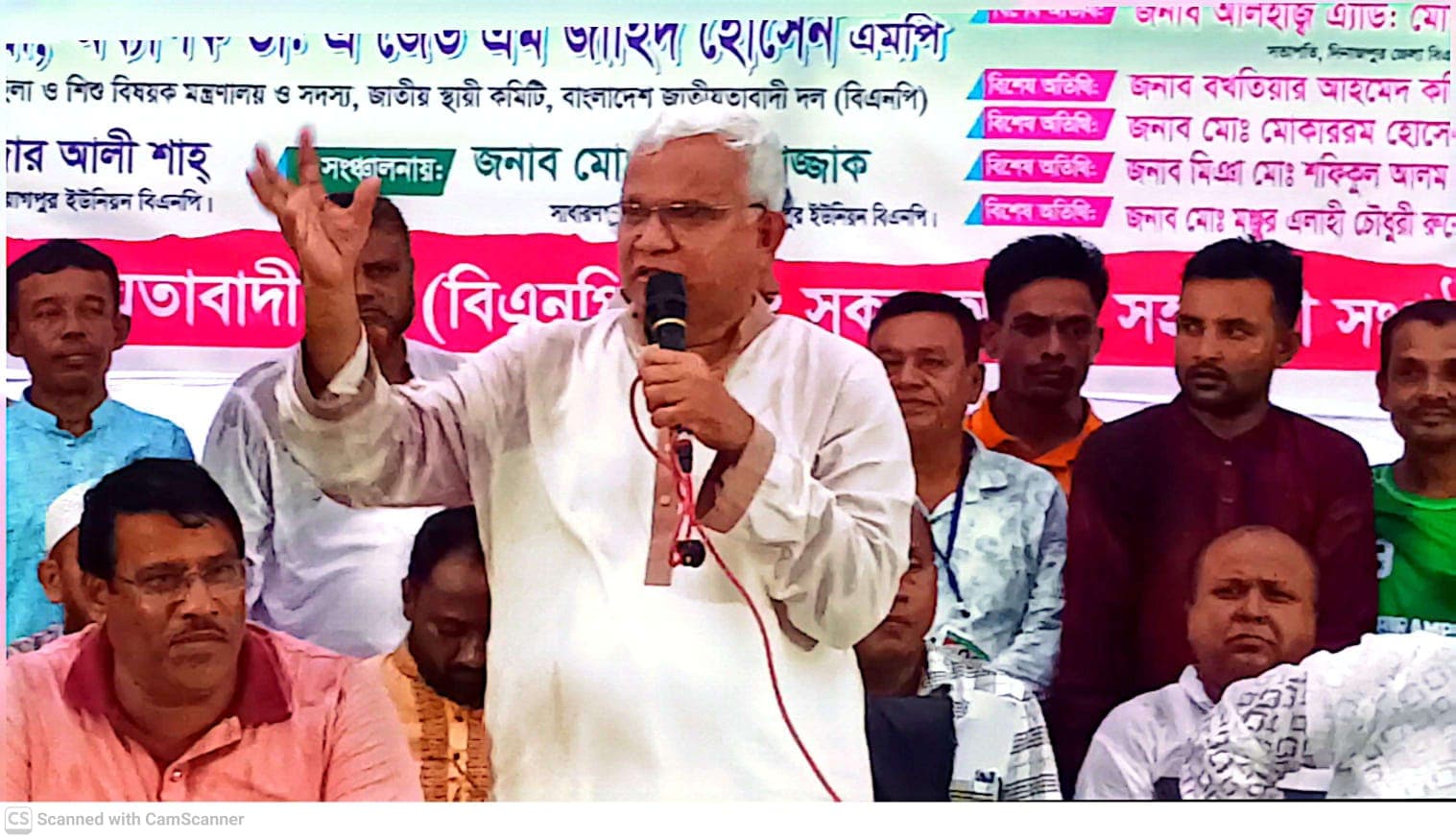 রাস্তা-ঘাট থেকে মাদক সমস্যা: পলিপ্রয়াগপুরের মানুষের দীর্ঘদিনের আর্তনাদ শুনলেন মন্ত্রী