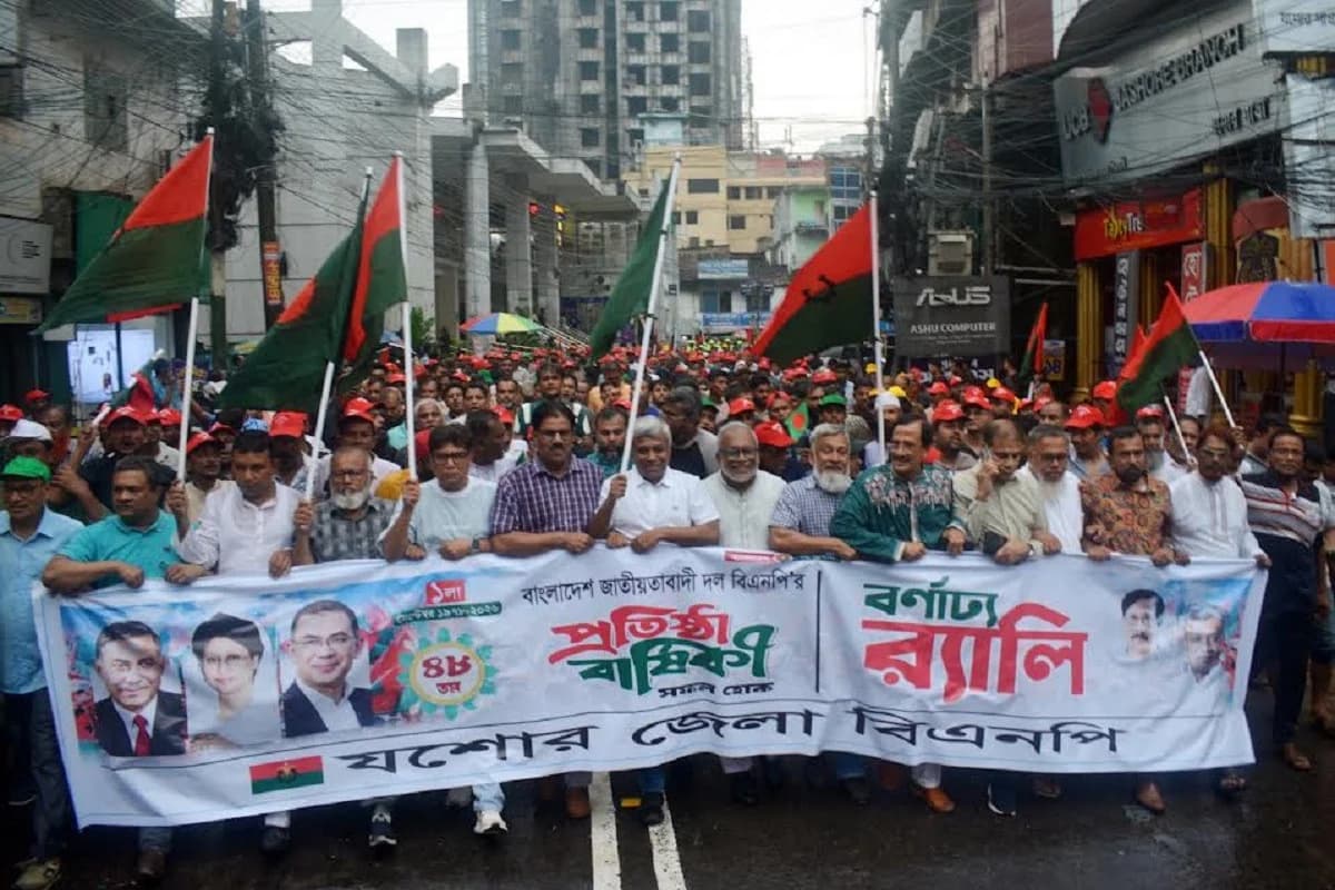 যশোরে বিএনপির ৪৮তম প্রতিষ্ঠাবার্ষিকী: বর্ণাঢ্য র‌্যালি ও সমাবেশে উত্তাল পুরো শহর