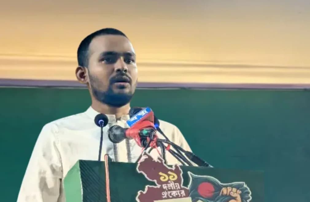 বিদ্যুৎ ও গ্যাস সংকটে দিশেহারা মানুষ, সরকারের ব্যর্থতা নিয়ে সরব আসিফ মাহমুদ