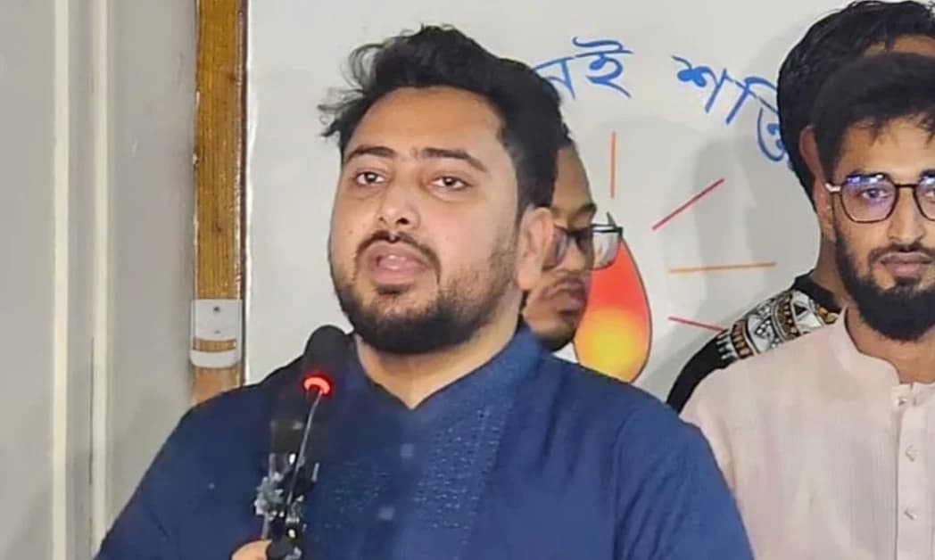 কোটা ও ভাইবা ইস্যুতে সরকারকে কড়া সতর্কবার্তা দিলেন নাহিদ ইসলাম