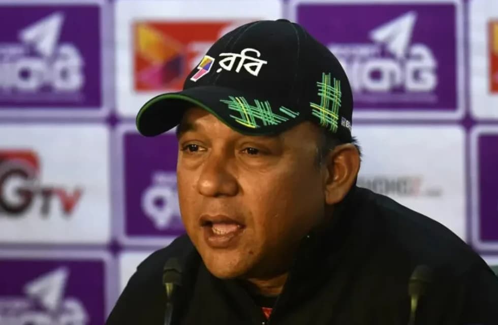 সোশ্যাল মিডিয়ায় ট্রোল হলেও কেন খুশি সুজন? ‘গতিদানব’ তকমা নিয়ে অবাক করা কথা