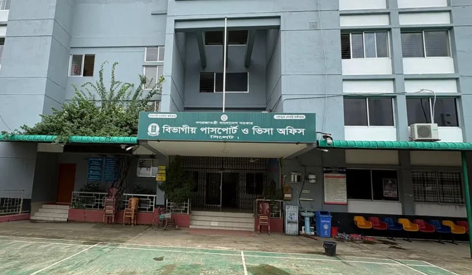 উপনির্বাচনে সেনার ব্যবহার ও জুন জুনের মধ্যেই স্থানীয় নির্বাচন শেষ করার ঘোষণা ইসি