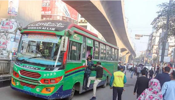 জ্বালানি তেলের দাম বাড়ল, প্রতি কিলোমিটারে ২০ পয়সা বাস ভাড়া বাড়ানোর প্রস্তাব।