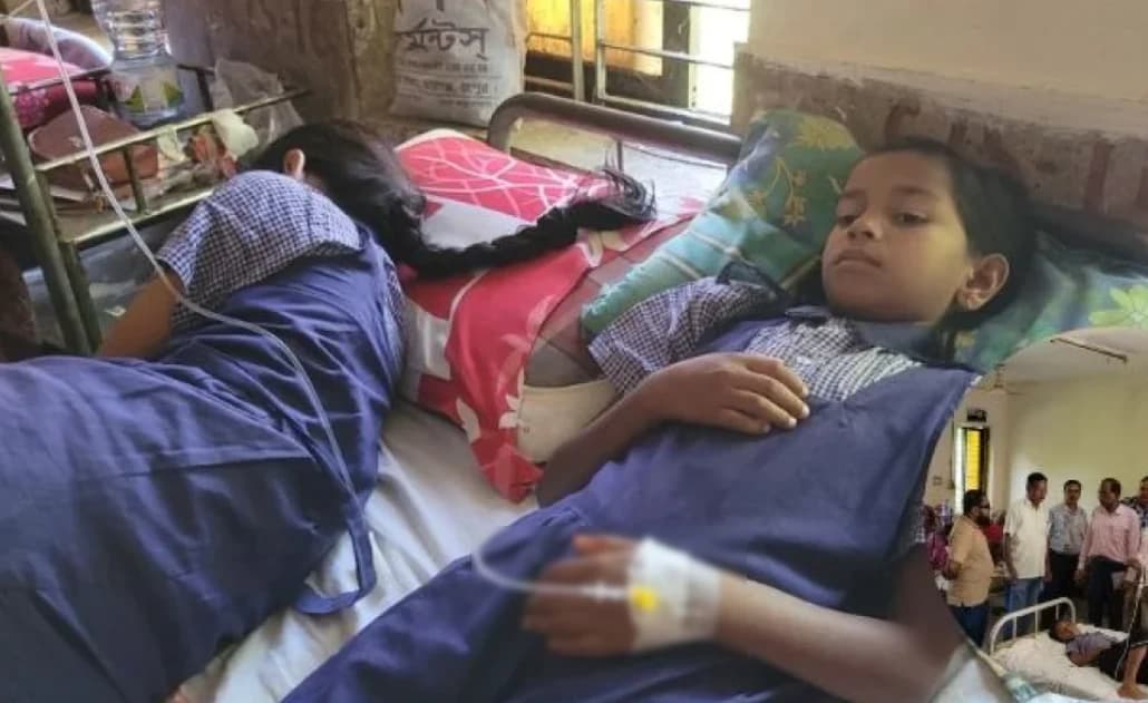 ঠাকুরগাঁওয়ে মিড ডে মিলের দুধ খেয়ে অসুস্থ ৩৭ শিক্ষার্থী, হাসপাতালে ভর্তি ৩ স্কুলের শিশুরা