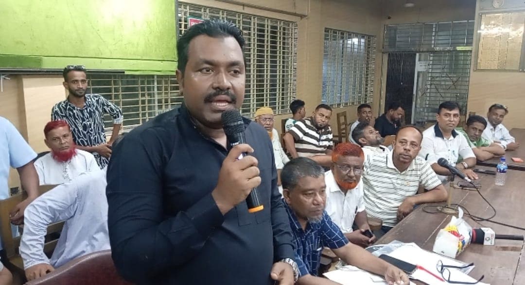 তেরখাদায় দলীয় সুবিধা বণ্টনে বৈষম্যের অভিযোগ ক্ষোভে বিএনপির তৃণমূল নেতাকর্মীরা