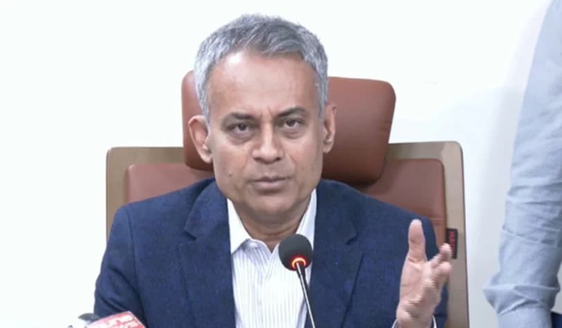 নতুন বাসভাড়া নির্ধারণ: নির্ধারিত ভাড়ার চেয়ে বেশি আদায় করলে বাতিল হবে রুট পারমিট