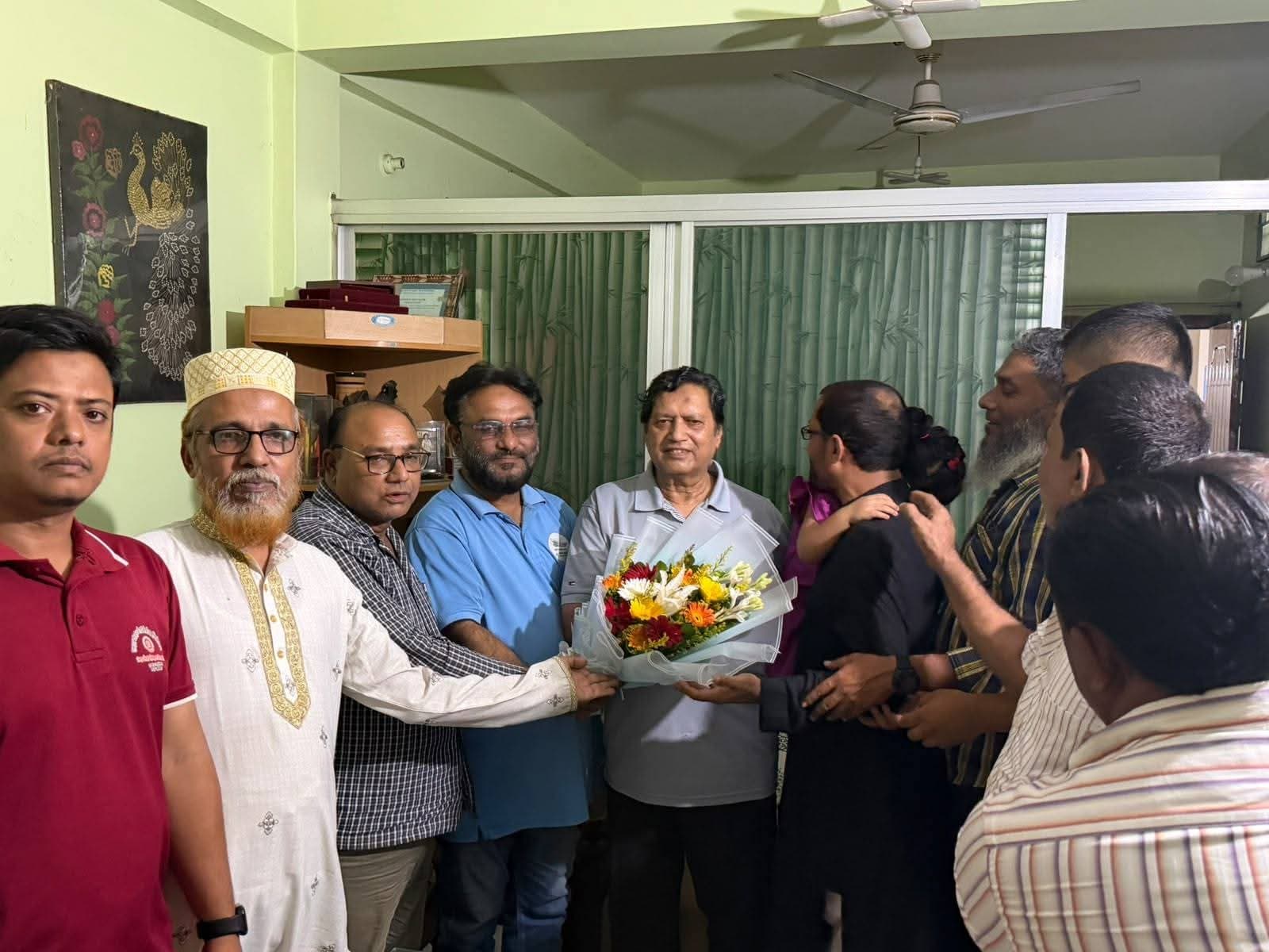 কক্সবাজার জেলা প্রেসক্লাবে সিটি প্রেসক্লাবের সভাপতি রুহুল আমিন সিকদারসহ ৬ সাংবাদিকের যোগদান