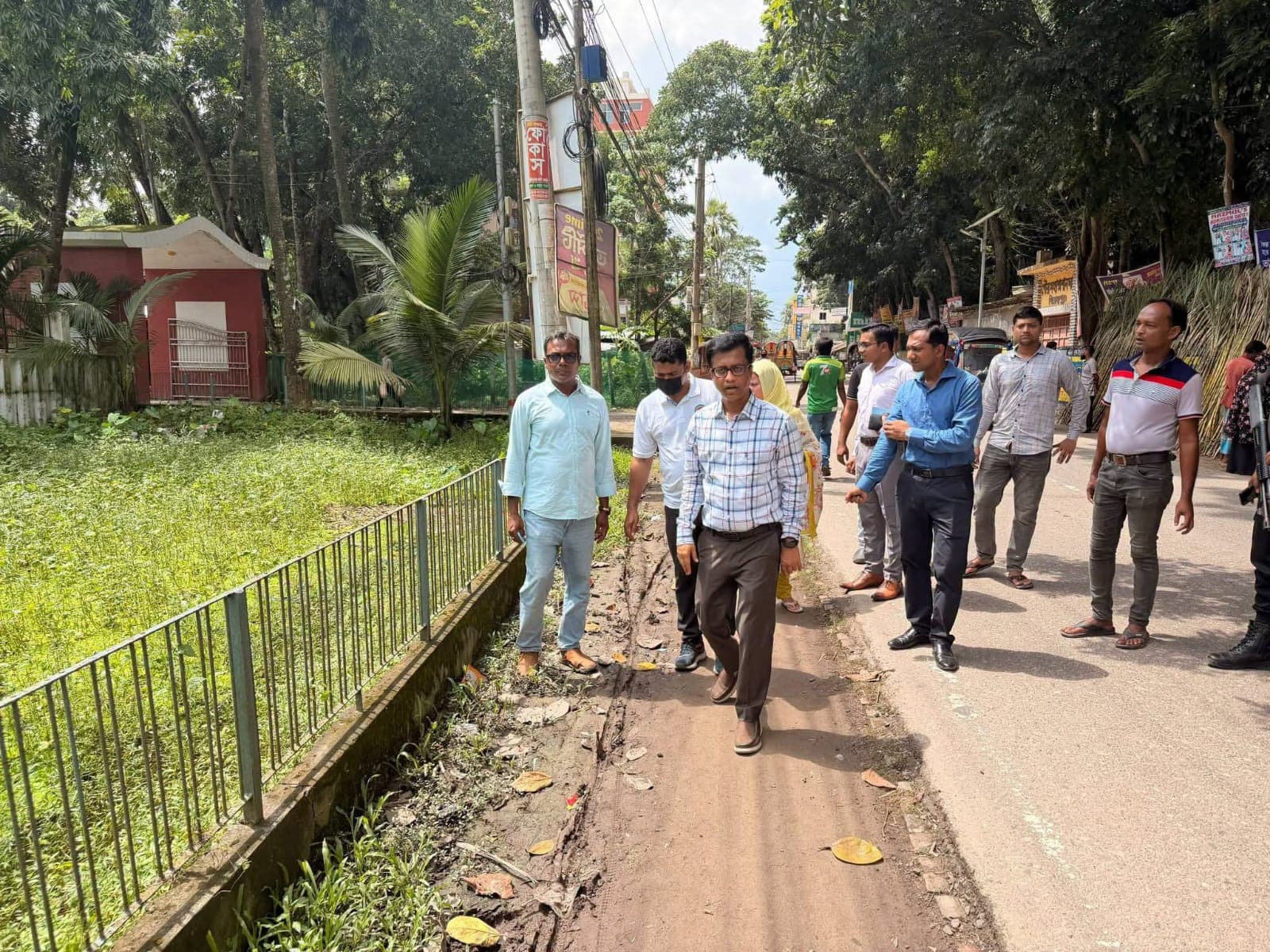 পিরোজপুরে ডেঙ্গু প্রতিরোধ ও পরিচ্ছন্নতা অভিযানে জেলা প্রশাসকের নেতৃত্ব