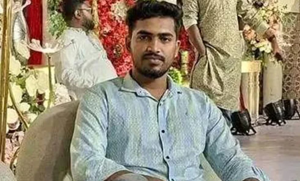 বিএনপি নেতাকে ব্ল্যাকমেইল ও ২ লাখ টাকা চাঁদা দাবি
