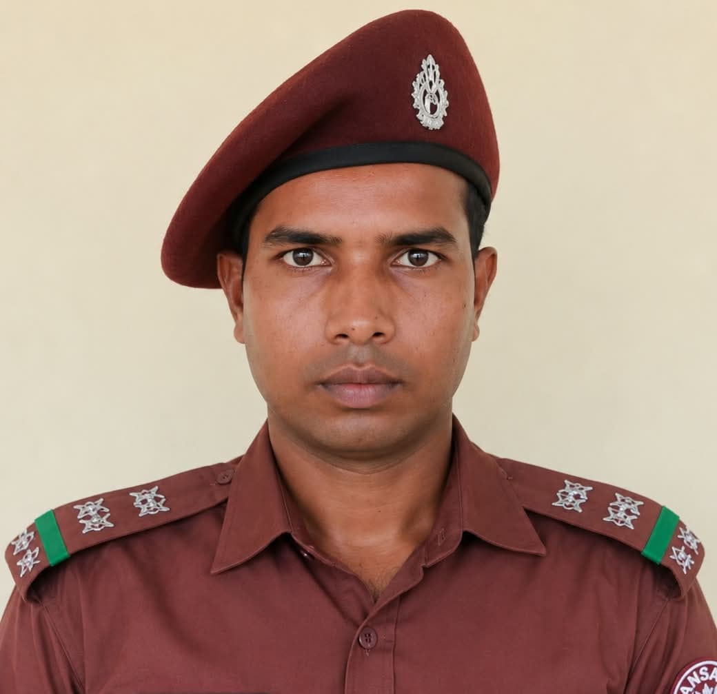 ভোলাহাটে ডেঙ্গু  প্রতিরোধে সতর্ক বার্তা জানিয়েছে রবিউল ইসলাম