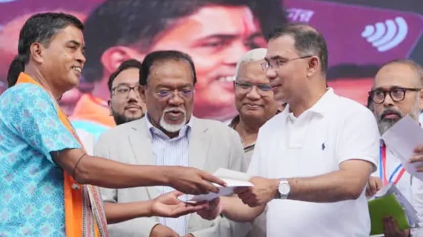 একদফা বলে মাঠ গরম করার চেষ্টা, কিন্তু সাধারণ মানুষের জন্য কী আছে: প্রধানমন্ত্রী