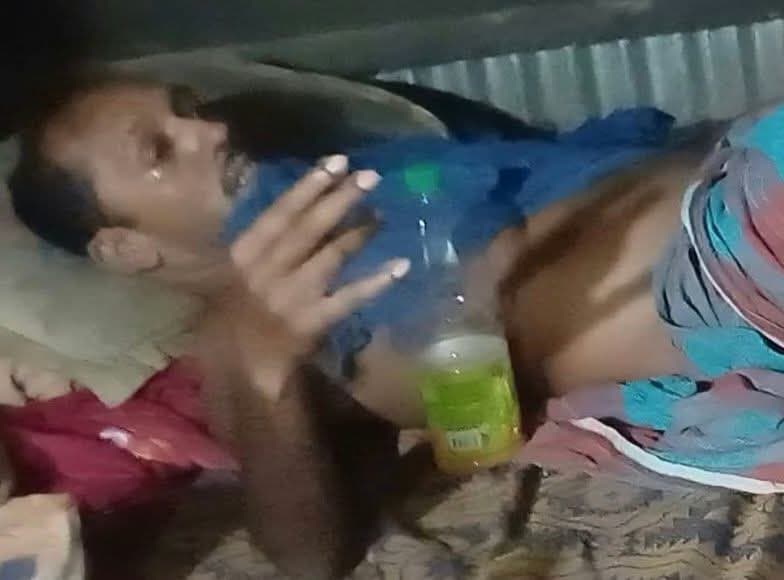 পান চুরির অপবাদ দিয়ে বিদ্যুৎ দিয়ে নির্মম নির্যাতন, মৃত্যুর মুখ থেকে ফিরে আসা শহিদের করুণ আর্তনাদ