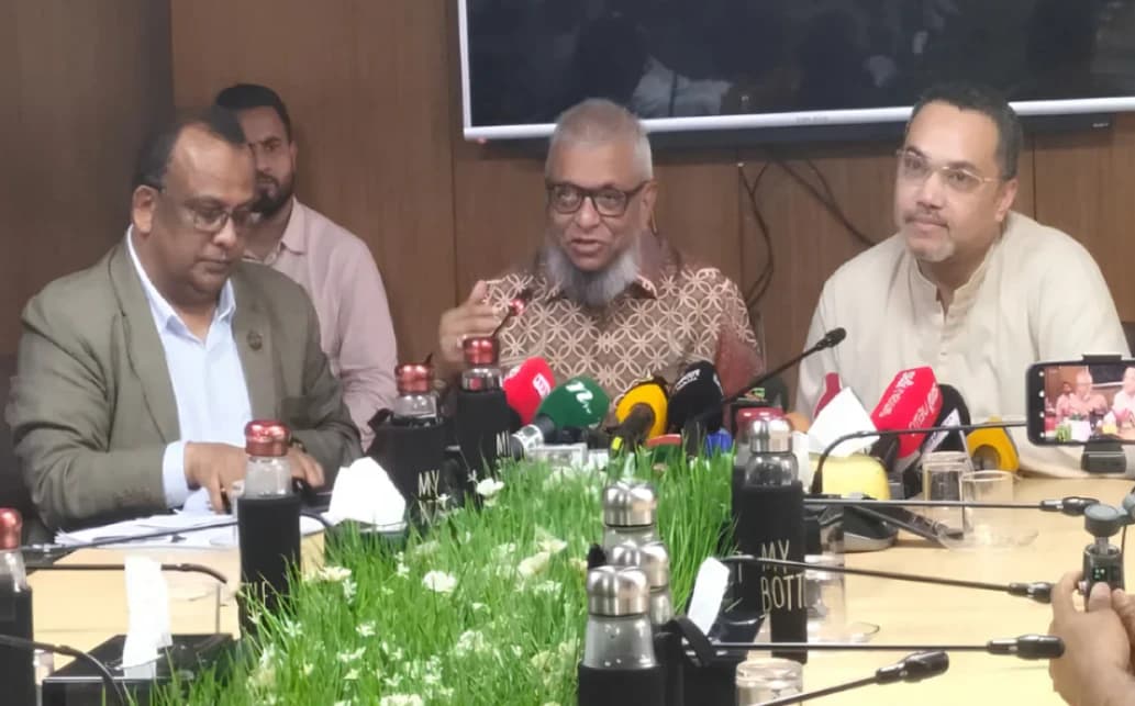 বন্ধ দুয়ার খুলল, বিনামূল্যে ১০ হাজার শ্রমিক নেবে মালয়েশিয়া