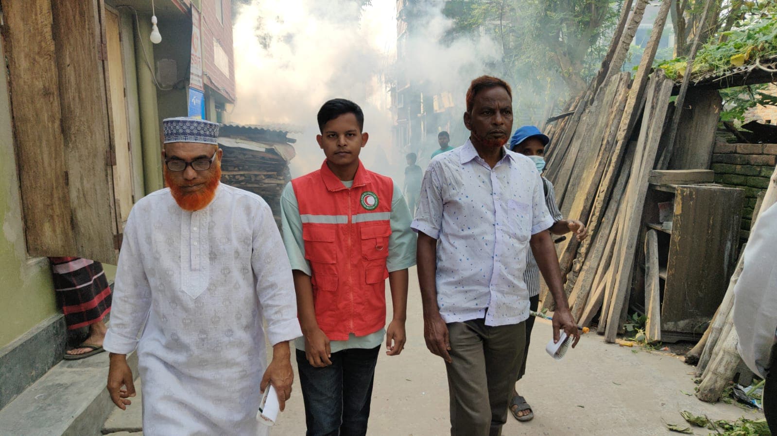 চাঁপাইনবাবগঞ্জে ৬নং ওয়ার্ডে  ডেঙ্গু প্রতিরোধে বিশেষ অভিযান