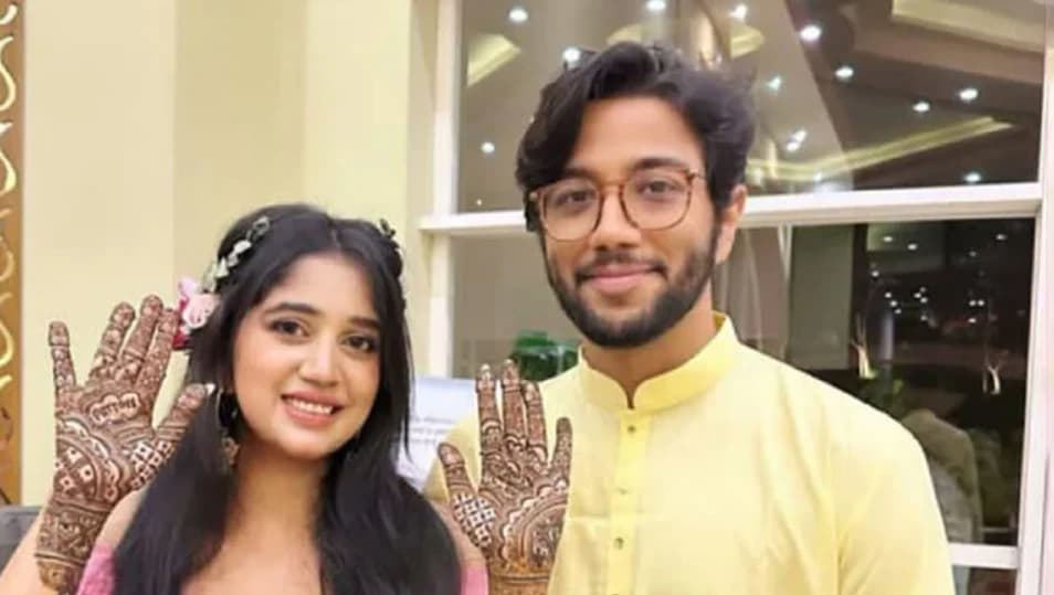 পারস্পরিক সমঝোতায় বিচ্ছেদের ঘোষণা দিলেন প্রীতম হাসান ও শেহতাজ মনিরা