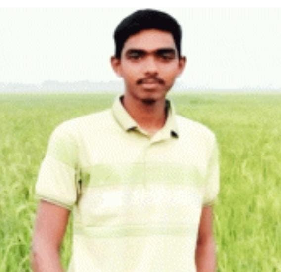 গরুর জন্য কচুরিপানা কাটতে গিয়ে প্রাণ গেল ১৮ বছরের সৌরভের