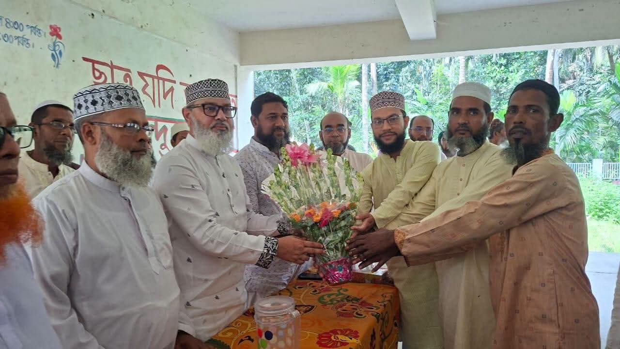 সুখ-দুঃখ শুনতে জনতার দোরগোড়ায় সংসদ সদস্য মাসুদ সাঈদী, উন্নয়নের প্রতিশ্রুতি