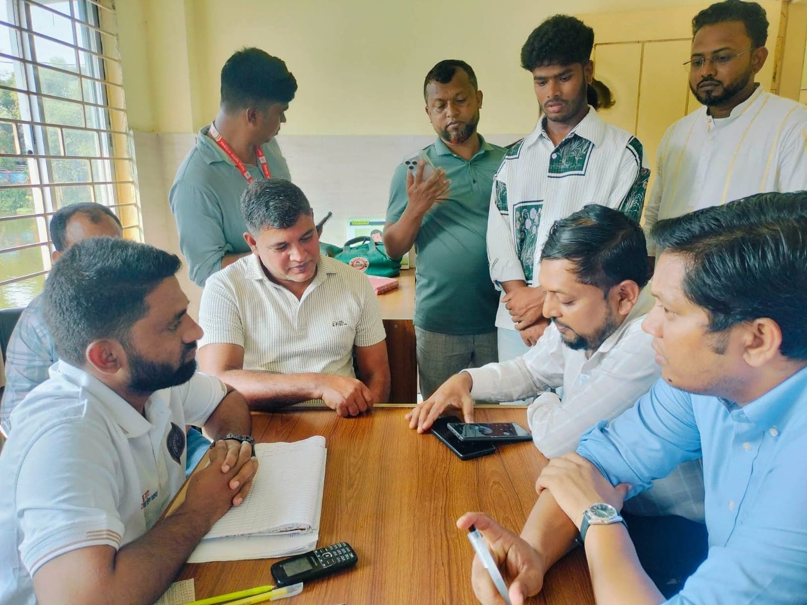 নবীনগরের মিরপুর শাহানারা কাশেম কমিউনিটি ক্লিনিক পরিদর্শনে হাজী সাইদুল আলম সোরাফ 