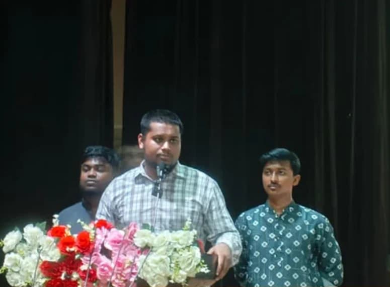 এমপির ছেলে-মেয়ে সারের ডিলার পেয়েছে, বিধবা কার্ড পাবে এমপির বউ: হাসনাত আবদুল্লাহ