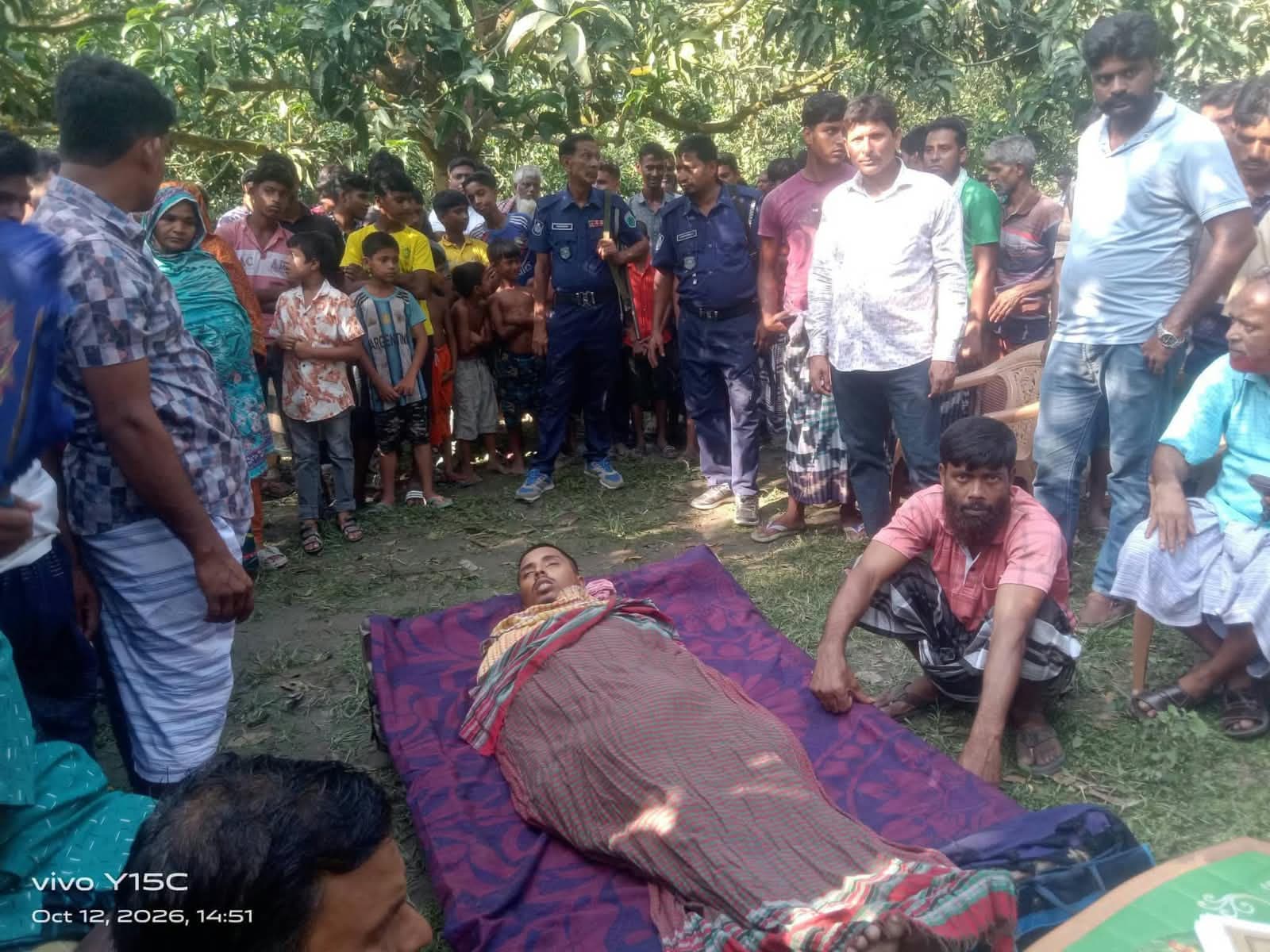 ভোলাহাটে  মানসিক ভারসাম্যহীন যুবকের মৃত্যু  মরদেহ উদ্ধার
