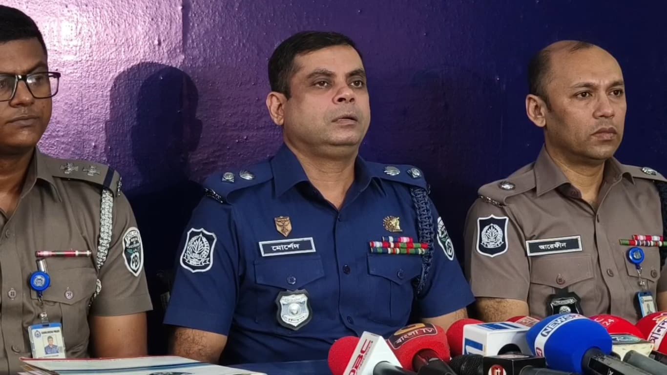 পরকীয়ার সন্দেহে স্ত্রী হত্যা, দুই মাস পর সীমান্তে স্বামী গ্রেপ্তার
