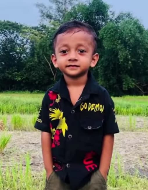 পানিতে ডুবে প্রান গেল বাহুবলের জনপ্রিয় ক্ষুদে কনটেন্ট ক্রিয়েটর দ্বীপের