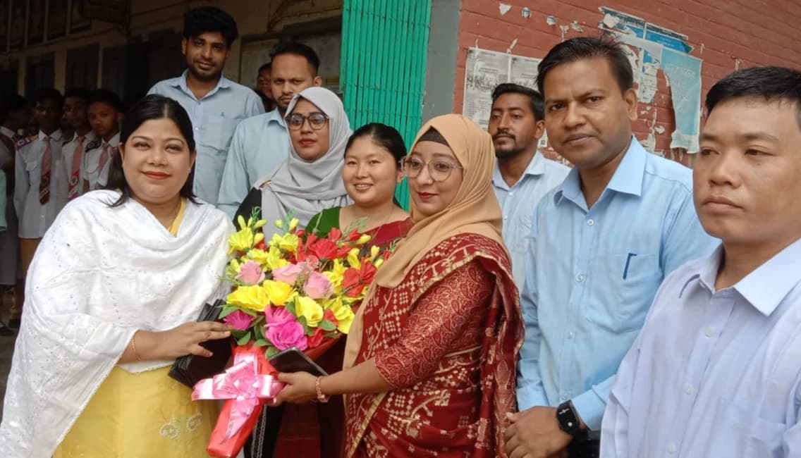 আম থেকে লটকন সব এক জায়গায়! বাঘাইছড়ির শিক্ষার্থীদের এই বিশেষ আয়োজনে কী ছিল চমক?