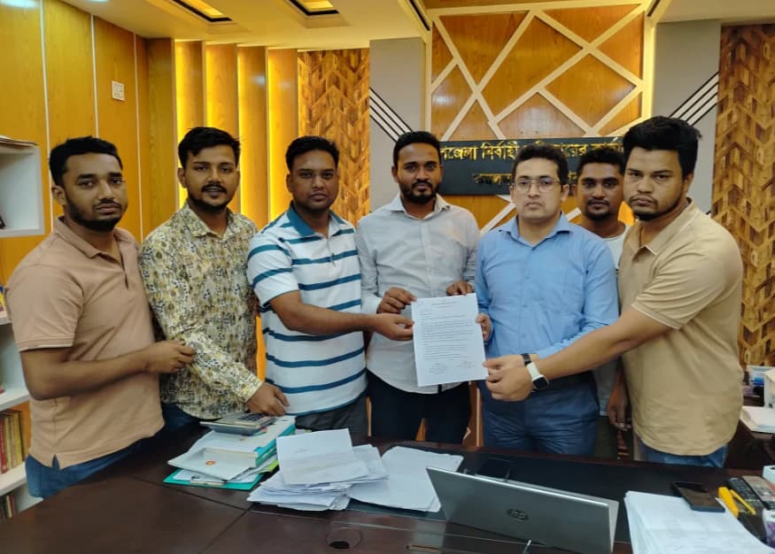 কমলনগরে মাদক নির্মূলে ইউএনও- ওসিকে ছাত্রদলের স্মারকলিপি