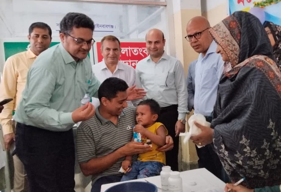 চাঁপাইনবাবগঞ্জে জাতীয় ভিটামিন ‘এ’ প্লাস ক্যাম্পেইনের উদ্বোধন করেন---যুগ্ম সচিব মোহাম্মদ সফিউল আলম