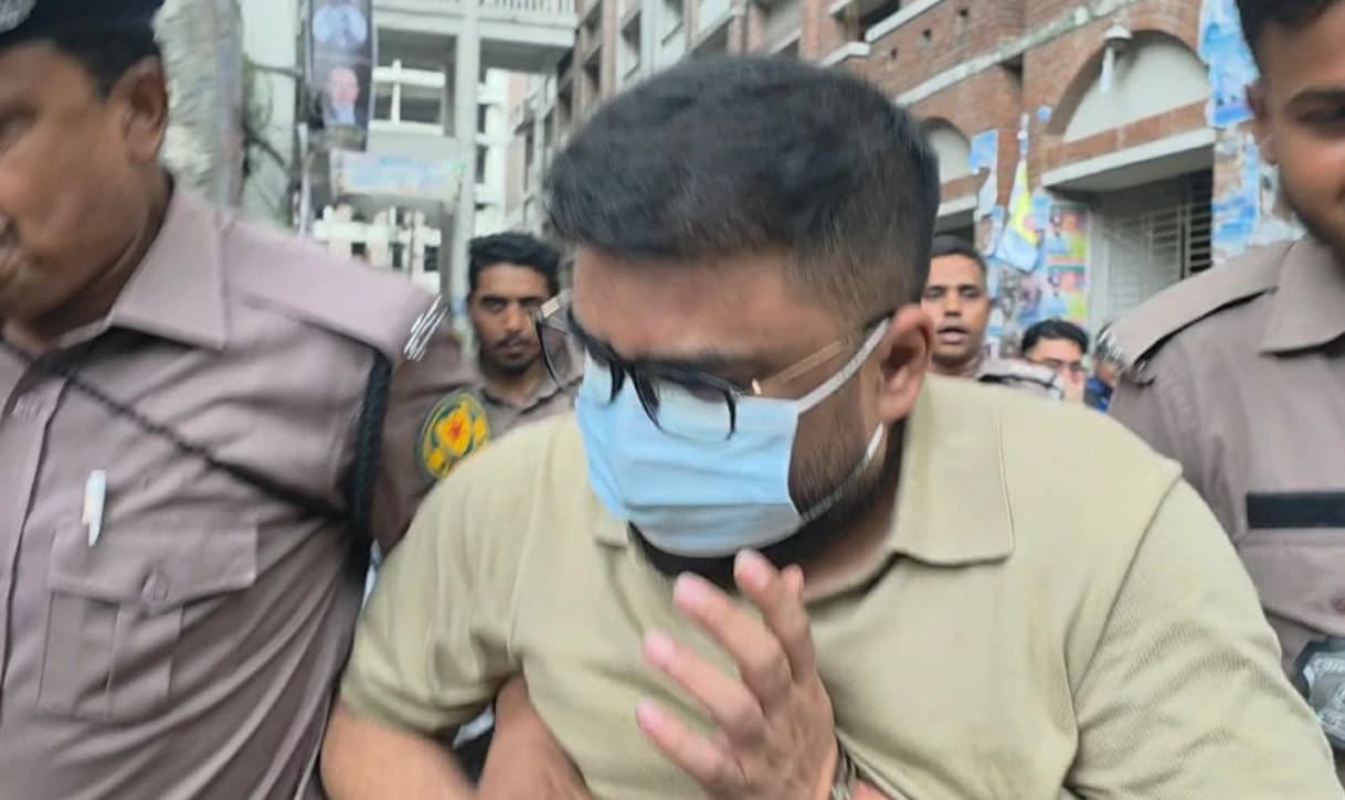 গাড়ি চালানো শেখানোর কথা বলে ভাগ্নিকে যৌন নিপীড়ন! কারাগারে ইসতি মেডিক্যালের এমডি