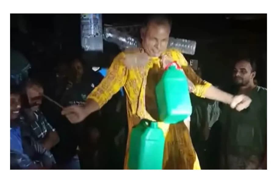 ব্রাজিলের জয়ে থ্রি-পিস পরে নাচ: শেষ পর্যন্ত দল থেকেই বহিষ্কার বিএনপি নেতা
