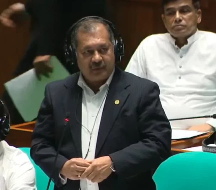 গুজব ছড়ানোর দায়ে ১৩৭টি ভুয়া ফেসবুক আইডি শনাক্ত, কঠোর অবস্থানে তথ্য মন্ত্রণালয়