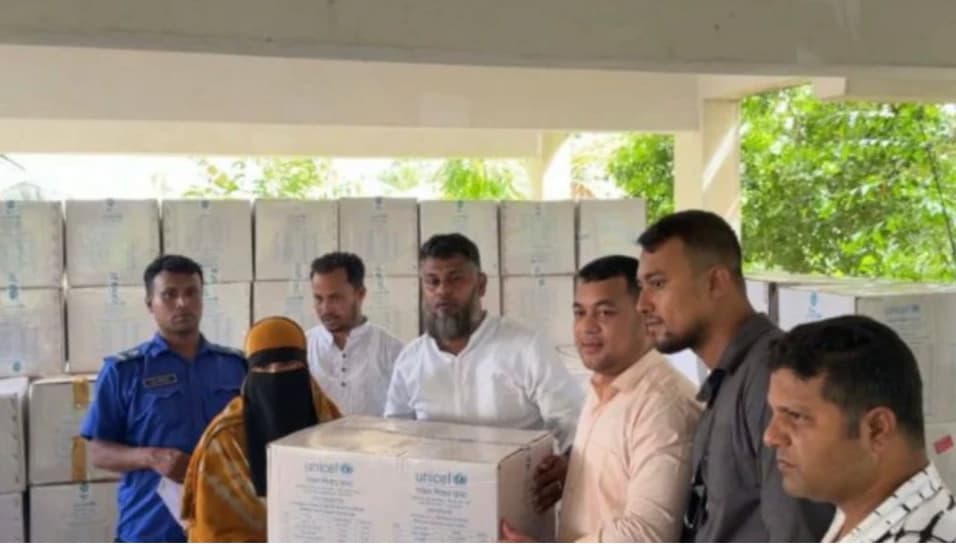 ঈদগাঁওয়ের জালালাবাদে বন্যায় ক্ষতিগ্রস্তদের মাঝে ইউনিসেফের জরুরি সহায়তা প্রদান