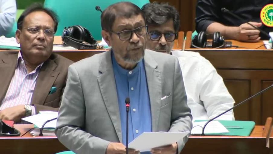 প্রেসক্রিপশন ছাড়া অ্যান্টিবায়োটিক বিক্রি বন্ধে কঠোর হুঁশিয়ারি স্বাস্থ্যমন্ত্রীর, শুরু হচ্ছে বিশেষ অভিযান