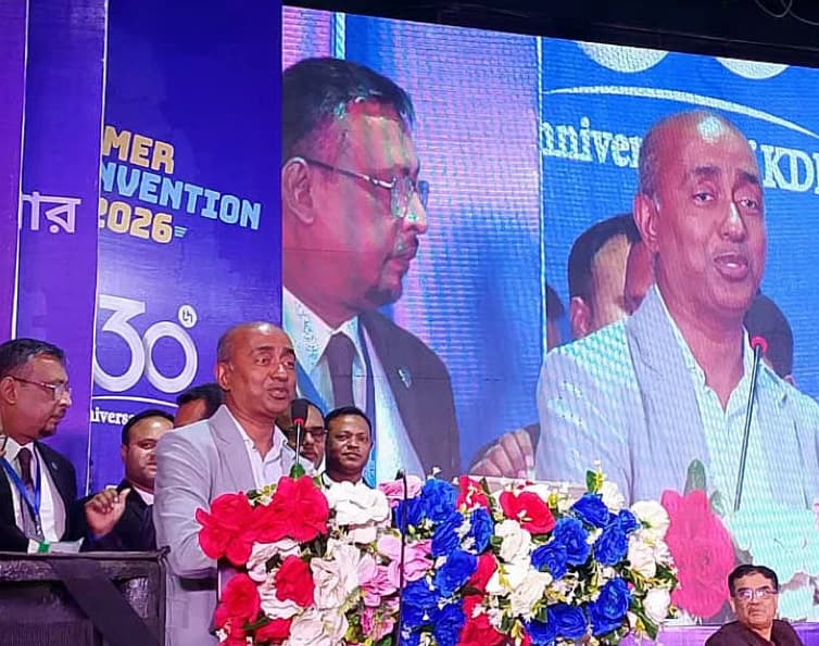 পেশাজীবী সমাজকে রাজনীতিমুক্ত করার আহ্বান আইনমন্ত্রীর, তোষামোদ সংস্কৃতির কড়া সমালোচনা
