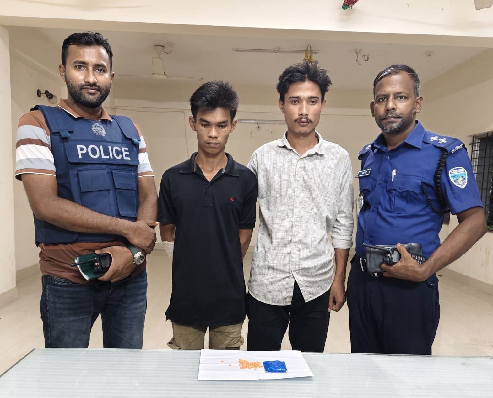 পুলিশের বিশেষ অভিযানে বাঘাইছড়িতে ধরা পড়ল ইয়াবাসহ দুই যুবক, উদ্ধার ৯৮ পিস মাদক