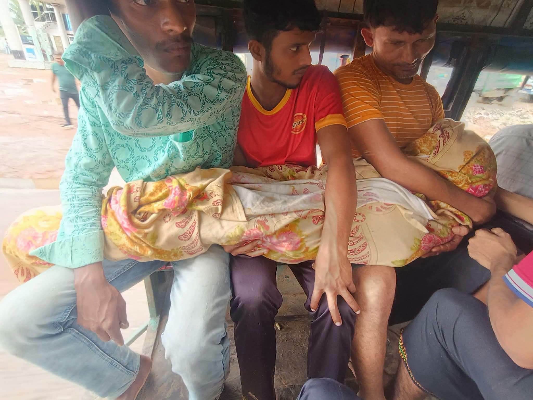 মায়ের বুক খালি করল ঘাতক ডাম্পার, ঈদগাঁওতে ৯ বছরের আব্দুল্লাহর মর্মান্তিক মৃত্যু