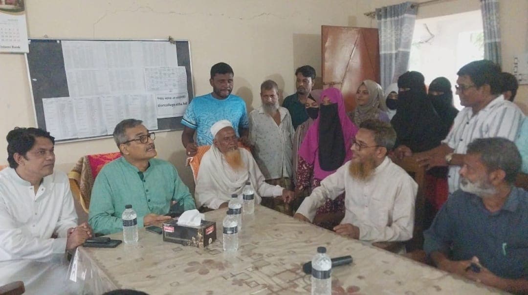 দীর্ঘদিনের ভোগান্তি ঘুচবে! দিয়াড় মহাবিদ্যালয়ের শিক্ষার্থীদের মুখে হাসি ফুকাচ্ছে নতুন রাস্তা ও বাউন্ডারির প্রতিশ্রুতি